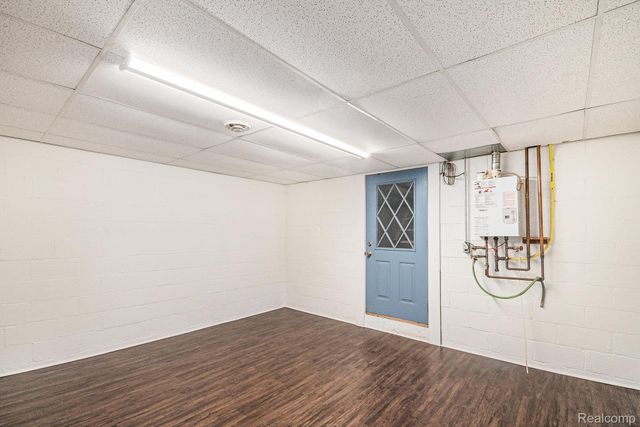 2250 E Dryden Road, Metamora Township, MI 48455