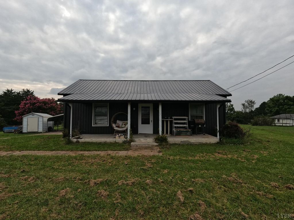 2440 Wards Road, Altavista, VA 24517