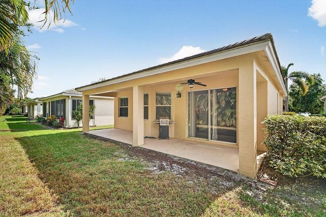 313 SW Perdido Key Street, Port St Lucie, FL 34986