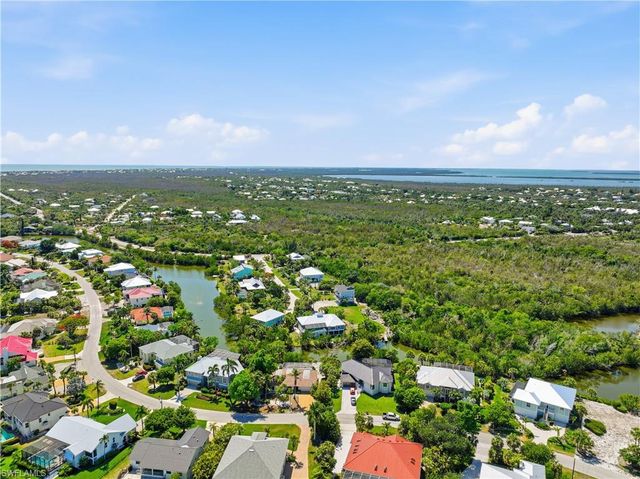 1323 Par View DR, Sanibel, FL 33957