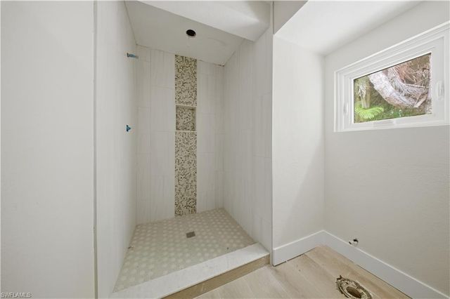 1323 Par View DR, Sanibel, FL 33957