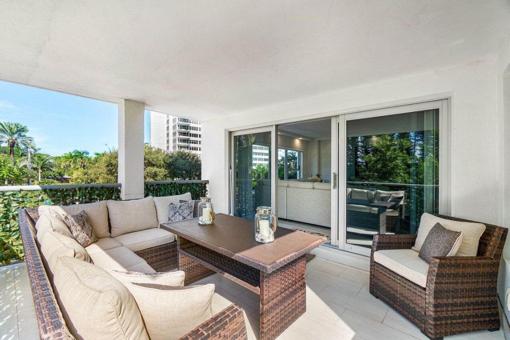 Image 29 of property listing at 875 E Camino Real 3e, Boca Raton, FL 33432