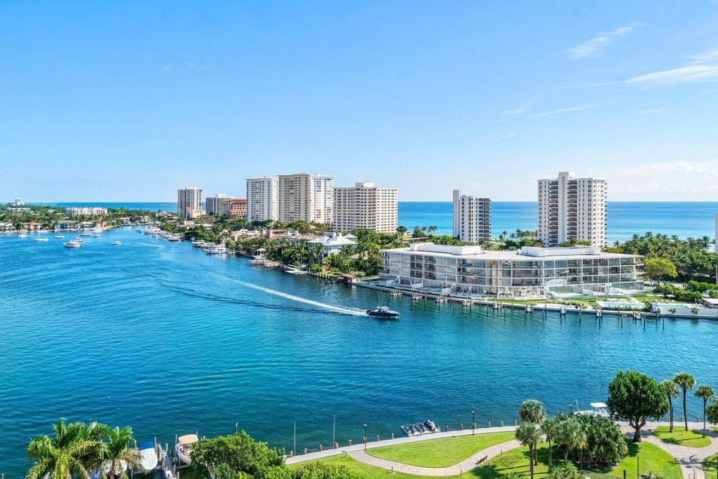 Image 32 of property listing at 875 E Camino Real 3e, Boca Raton, FL 33432