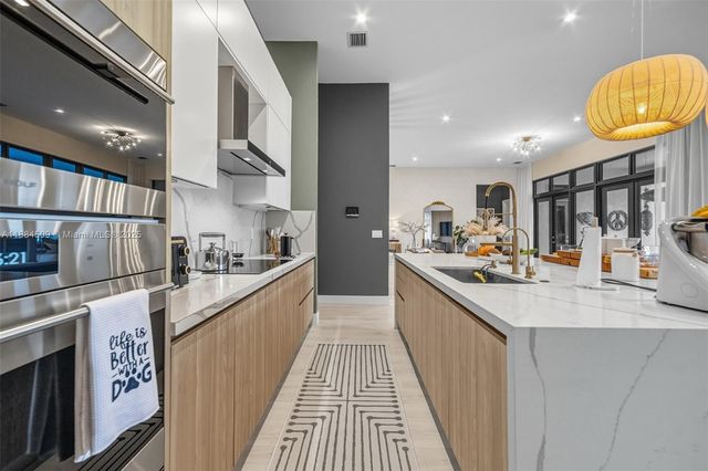 5000 SW 159th Ave, Southwest Ranches, FL 33331