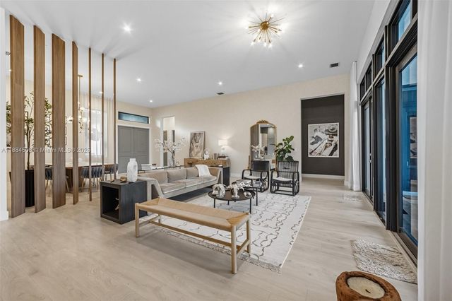 5000 SW 159th Ave, Southwest Ranches, FL 33331