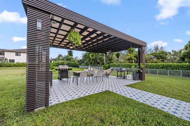 5000 SW 159th Ave, Southwest Ranches, FL 33331