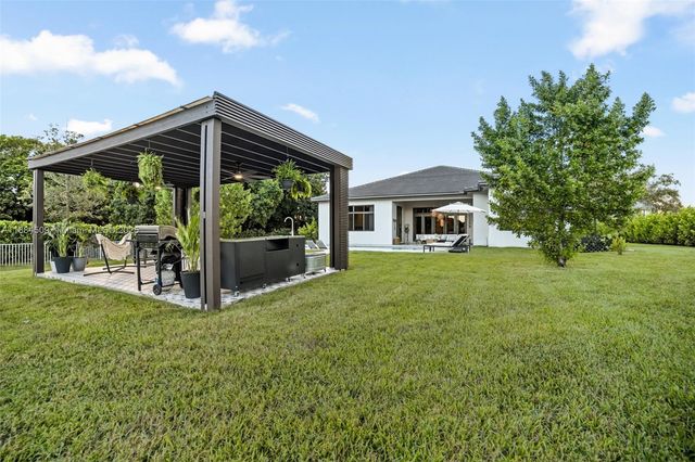 5000 SW 159th Ave, Southwest Ranches, FL 33331