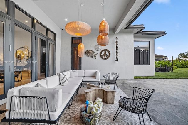 5000 SW 159th Ave, Southwest Ranches, FL 33331