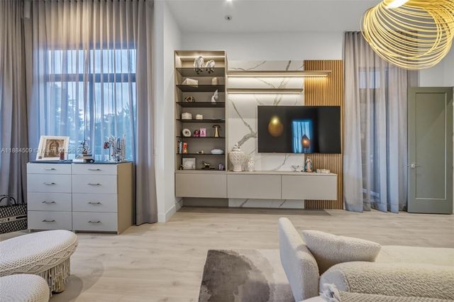 5000 SW 159th Ave, Southwest Ranches, FL 33331