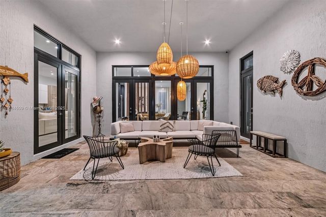 5000 SW 159th Ave, Southwest Ranches, FL 33331