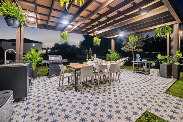 5000 SW 159th Ave, Southwest Ranches, FL 33331