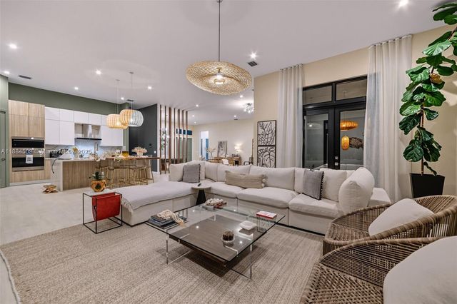 5000 SW 159th Ave, Southwest Ranches, FL 33331