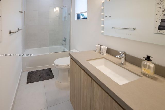 5000 SW 159th Ave, Southwest Ranches, FL 33331