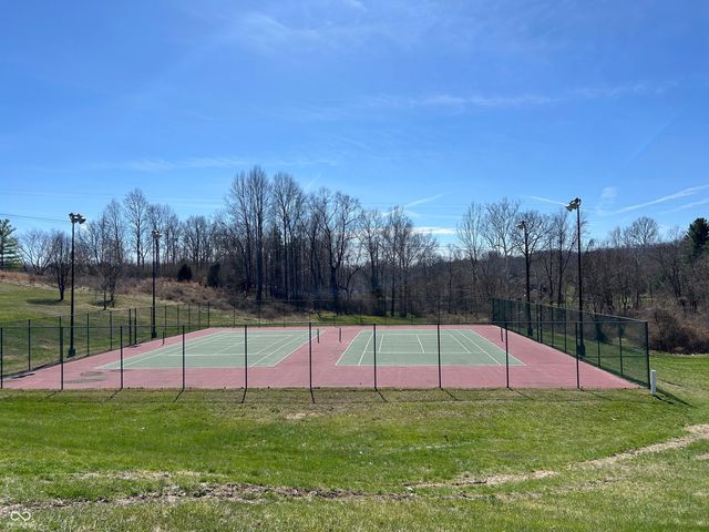2032 Silver Fox Drive W, Martinsville, IN 46151