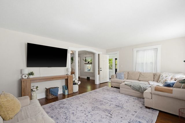 167 Morse St, Sharon, MA 02067