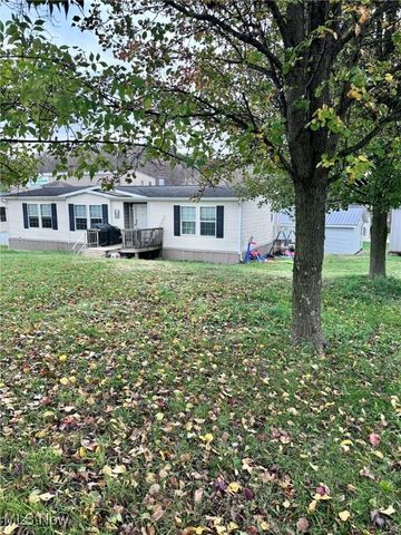 116 Homewood Rd, Parkersburg, WV 26101