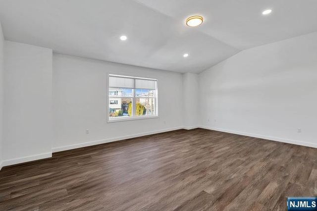 6 Rossi Court 1, South Hackensack, NJ 07606