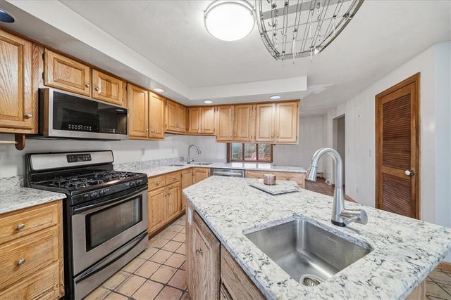 221 Summit Dr, Harrison Twp, PA 15065