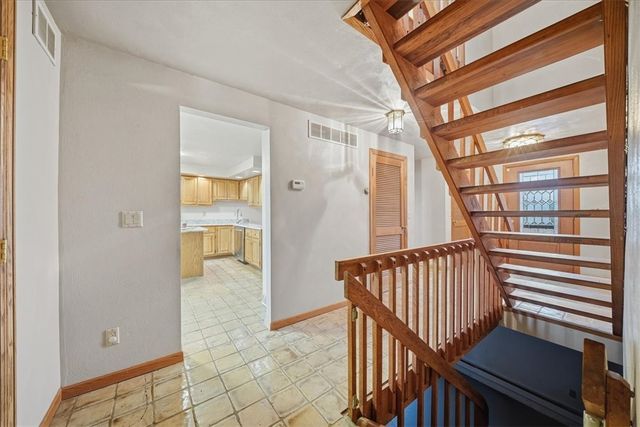 221 Summit Dr, Harrison Twp, PA 15065