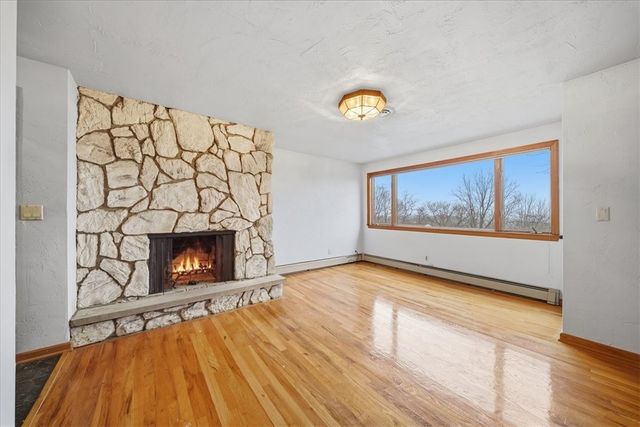 221 Summit Dr, Harrison Twp, PA 15065