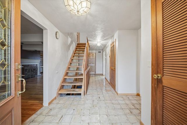 221 Summit Dr, Harrison Twp, PA 15065