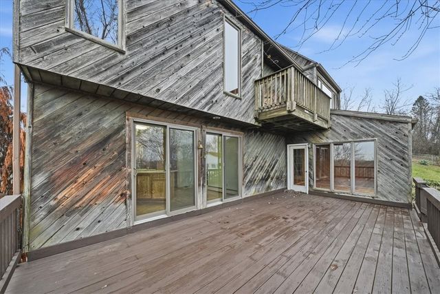 221 Summit Dr, Harrison Twp, PA 15065