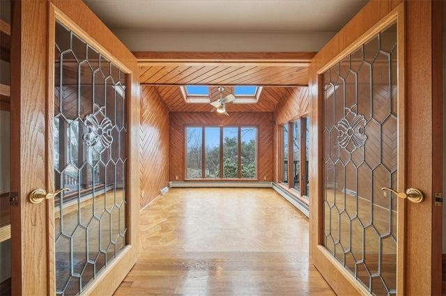 221 Summit Dr, Harrison Twp, PA 15065