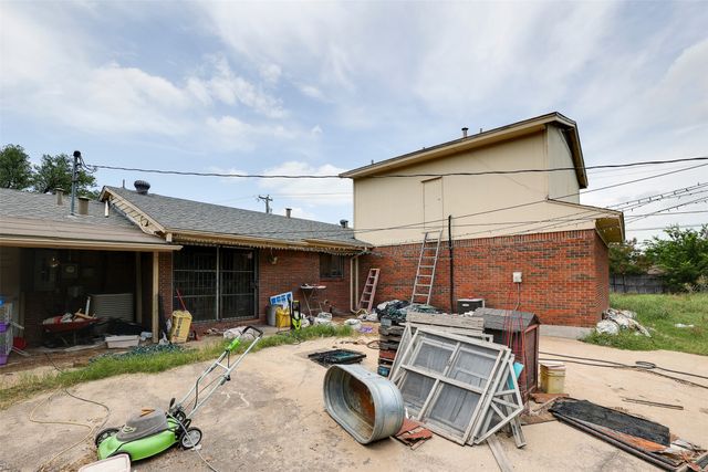 7001 Overhill Road, Fort Worth, TX 76116