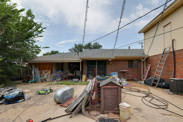 7001 Overhill Road, Fort Worth, TX 76116