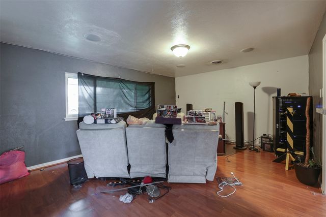 7001 Overhill Road, Fort Worth, TX 76116