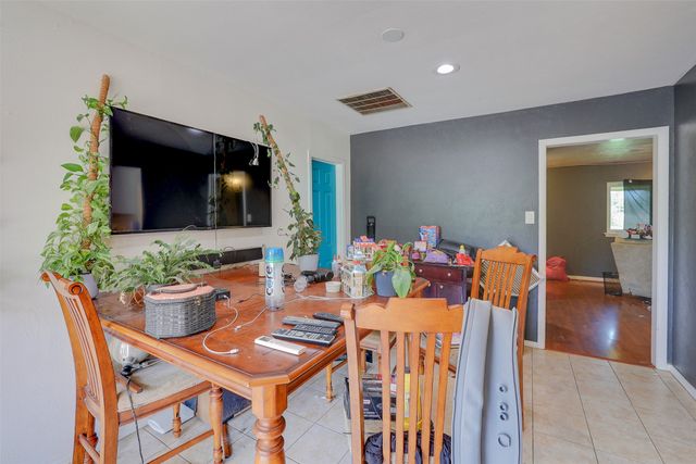 7001 Overhill Road, Fort Worth, TX 76116