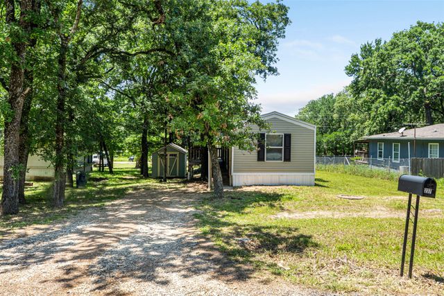 237 Wildwind Street, Gun Barrel City, TX 75156