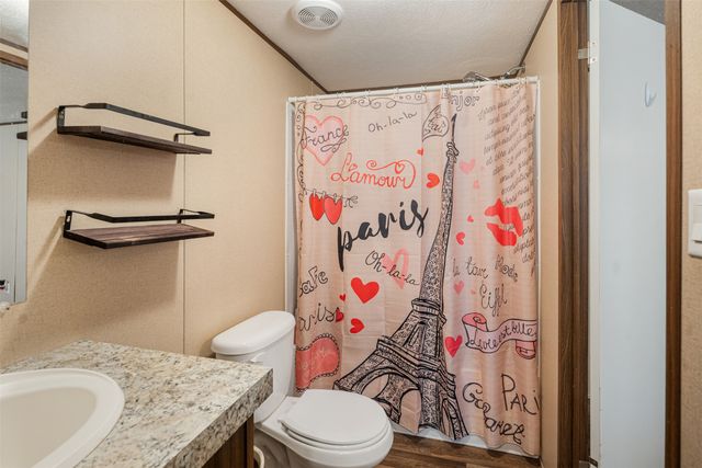 237 Wildwind Street, Gun Barrel City, TX 75156