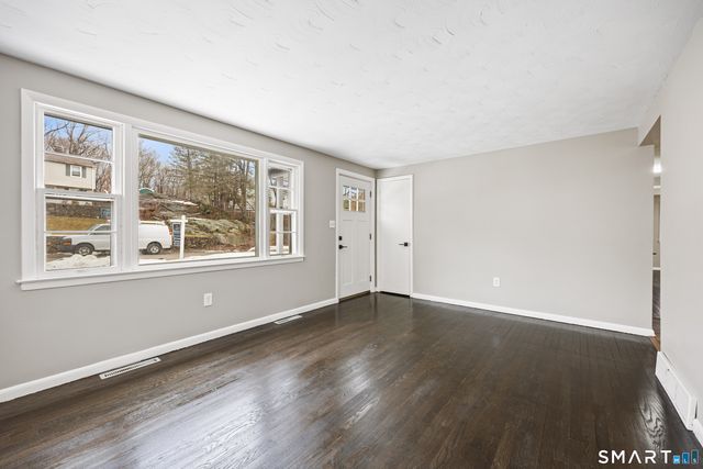 175 Devonwood Drive, Waterbury, CT 06708