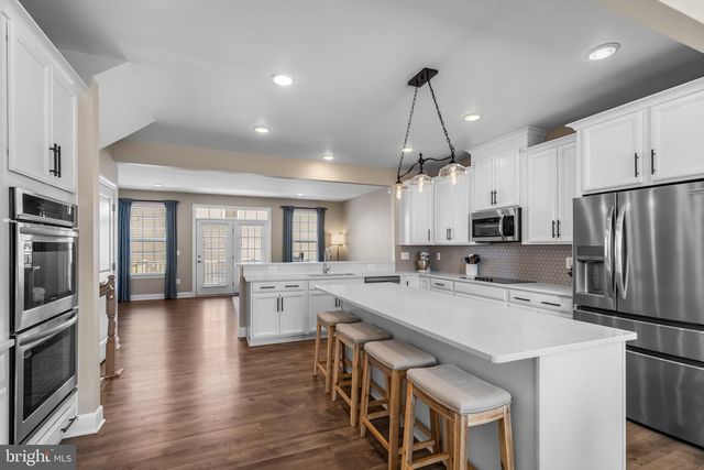 8762 ELSING GREEN DR, Manassas, VA 20112