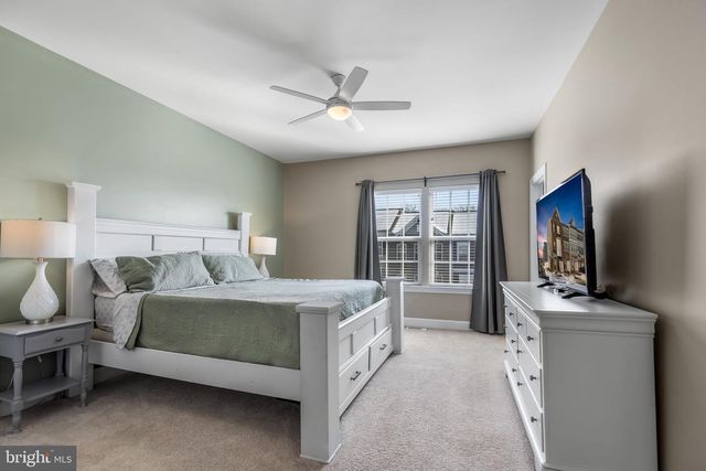 8762 ELSING GREEN DR, Manassas, VA 20112