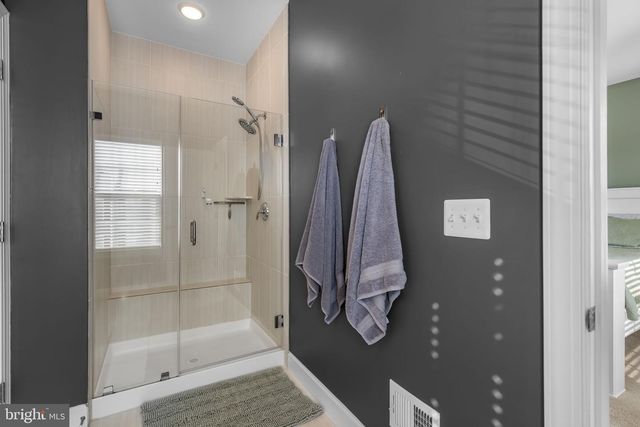 8762 ELSING GREEN DR, Manassas, VA 20112