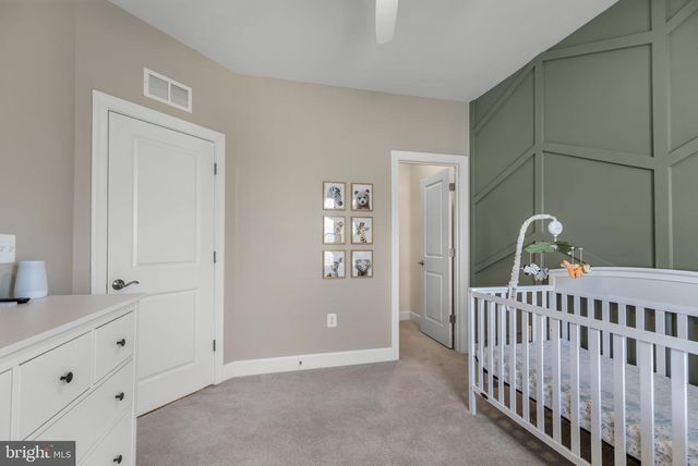 8762 ELSING GREEN DR, Manassas, VA 20112