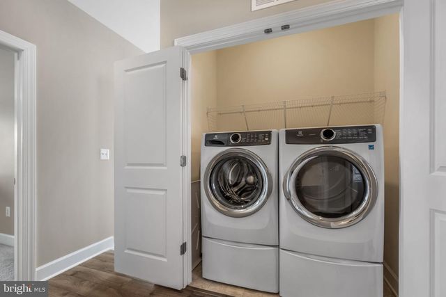 8762 ELSING GREEN DR, Manassas, VA 20112