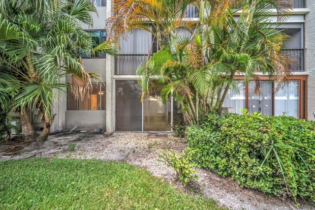 4090 Tivoli Court 107, Lake Worth, FL 33467
