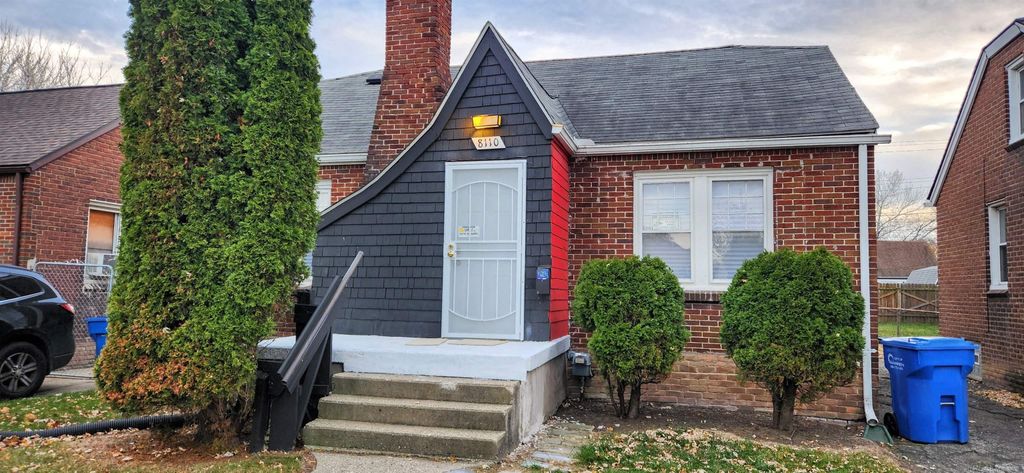 8110 Chalmers Avenue, Warren, MI 48089