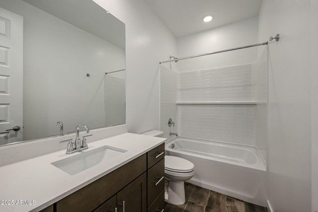 7591 W Honeysuckle Drive, Peoria, AZ 85383