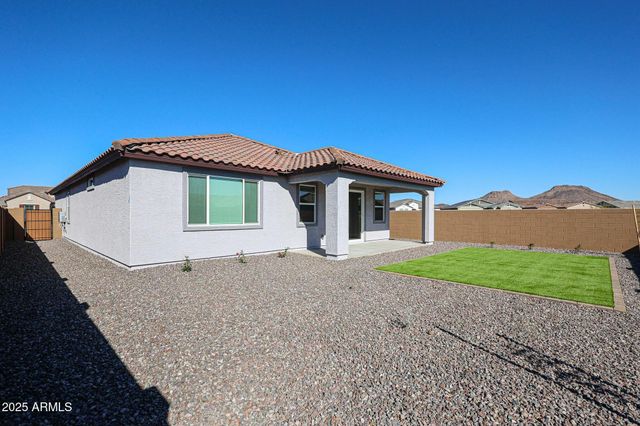 7591 W Honeysuckle Drive, Peoria, AZ 85383
