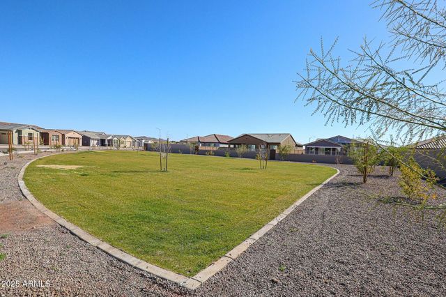 7591 W Honeysuckle Drive, Peoria, AZ 85383