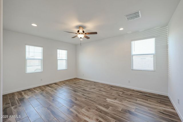 7591 W Honeysuckle Drive, Peoria, AZ 85383