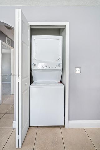 760 NW 80th St A, Miami, FL 33150