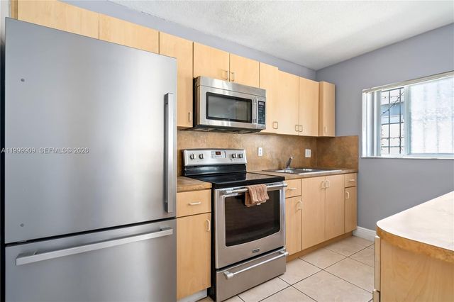 760 NW 80th St A, Miami, FL 33150