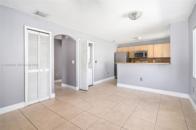 760 NW 80th St A, Miami, FL 33150