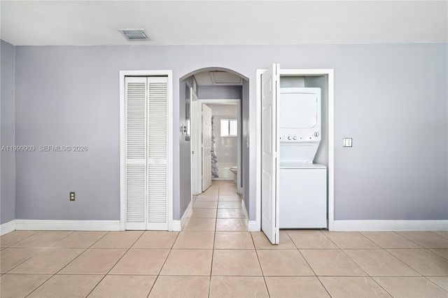 760 NW 80th St A, Miami, FL 33150