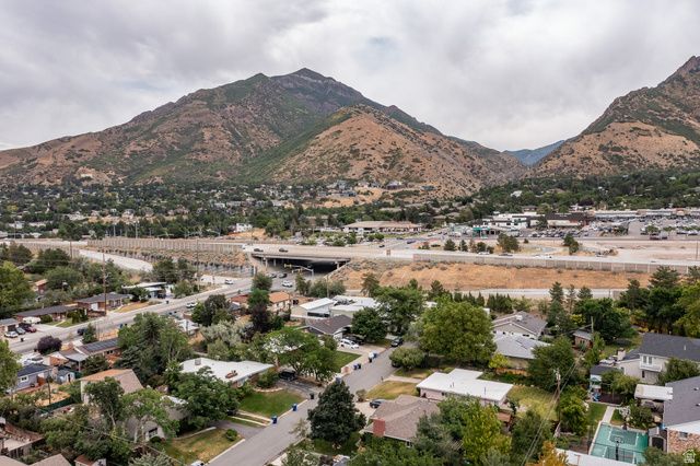 3376 E BIRCH CIR, Salt Lake City, UT 84124